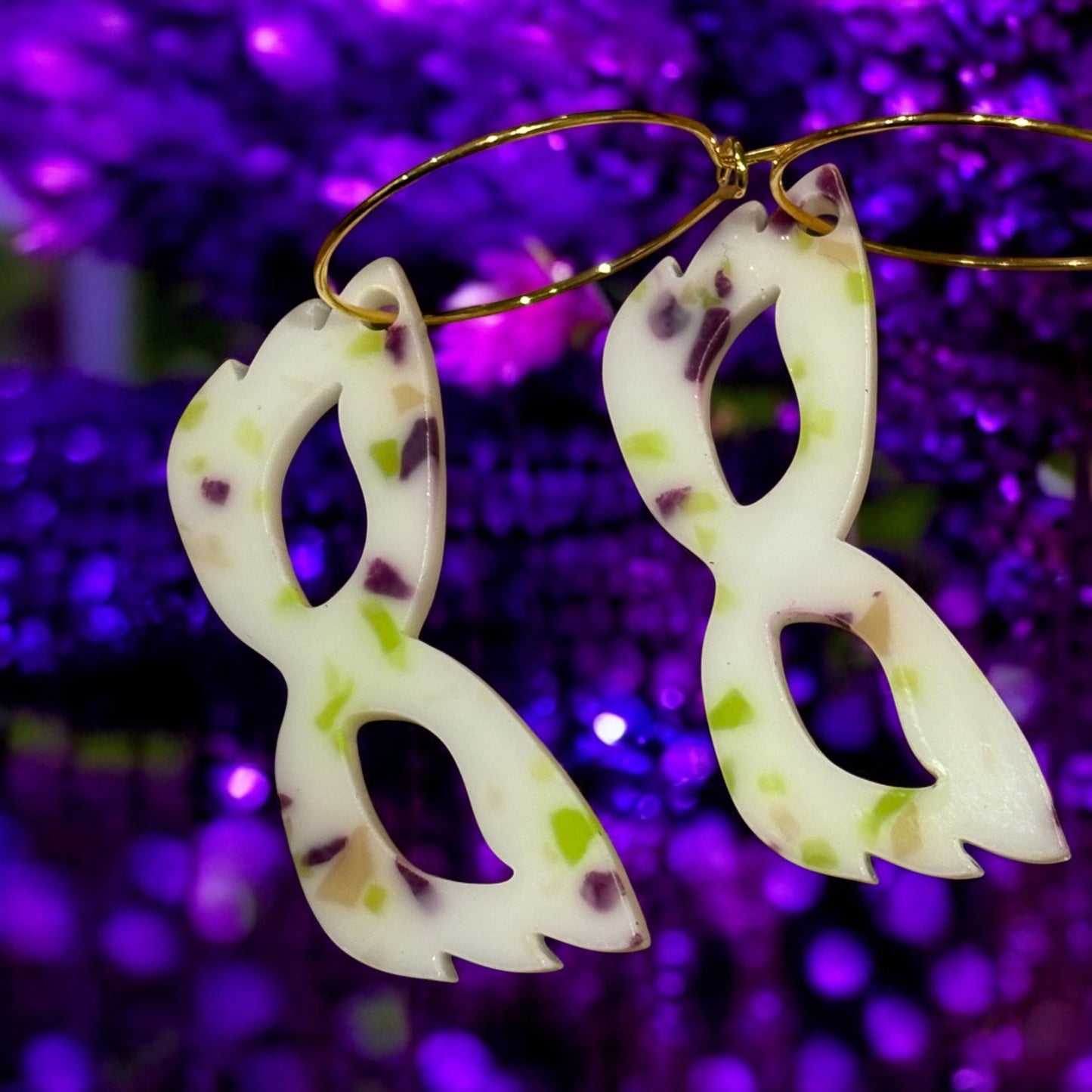 The Masquerade- speckled