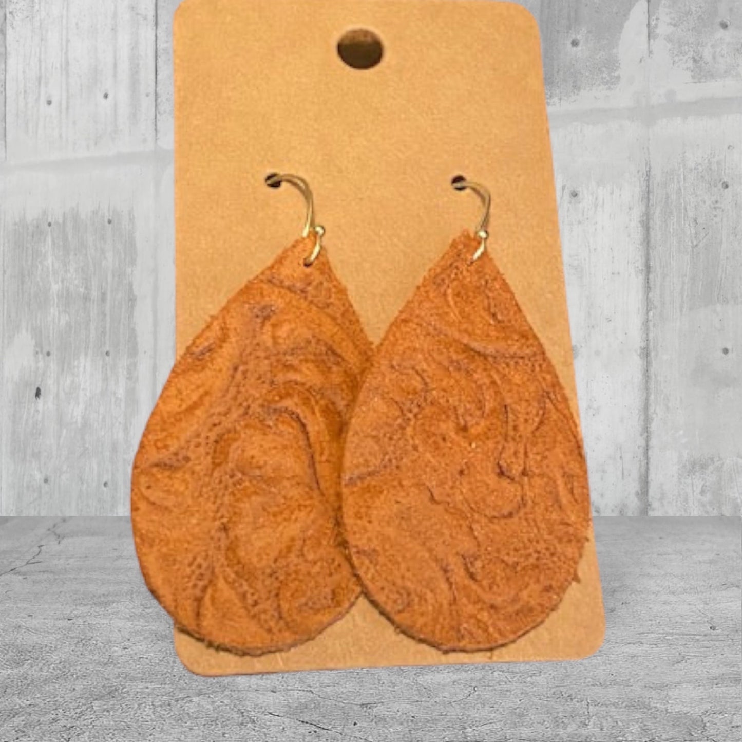 82 Medium camel embossed teardrops